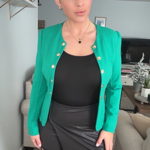 Halara work jacket - Picture 3 of 9